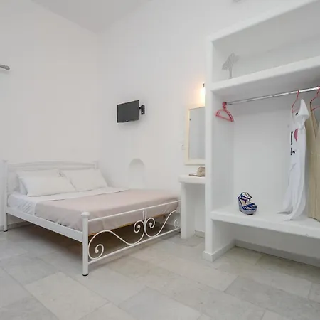 Depis & Naxos City